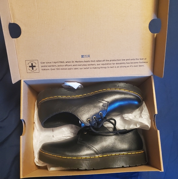 Dr. Marten Lowtop Loafers - Picture 2 of 6